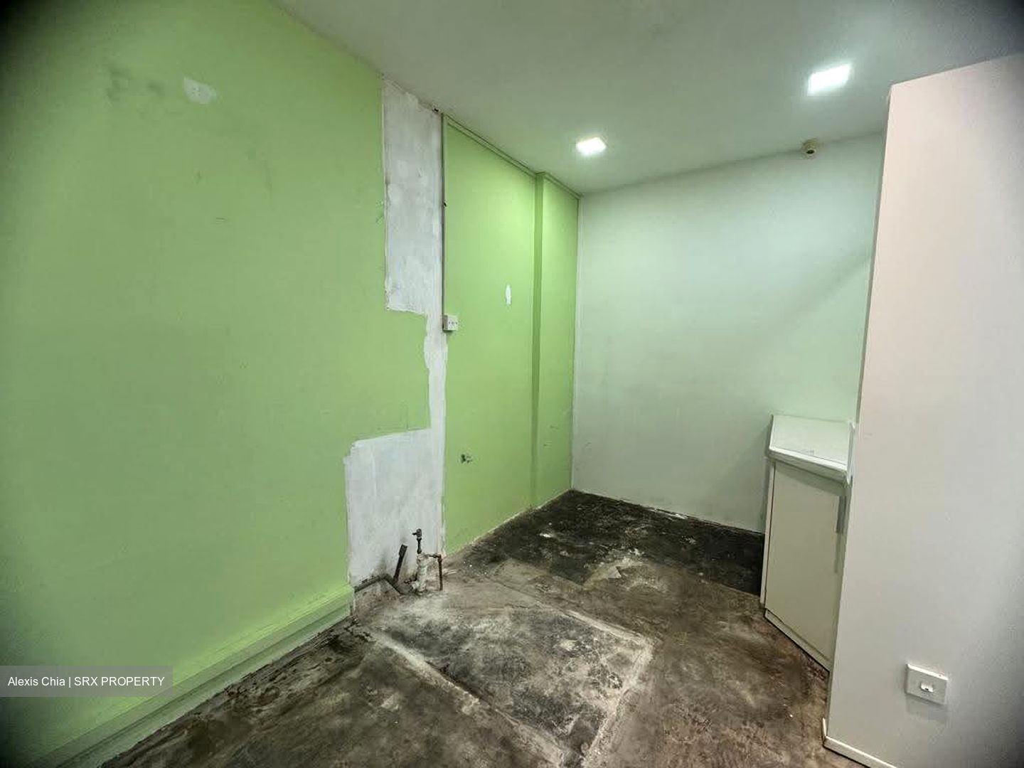 Bras Basah Complex (D7), Shop House #626347891